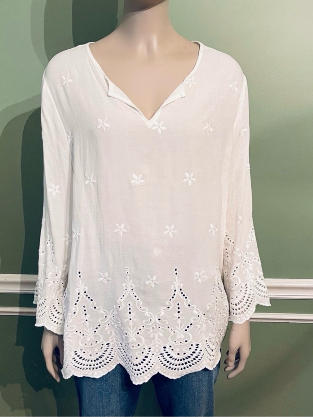 Boho Chic White Floral Embroidered LS Tunic,  XL